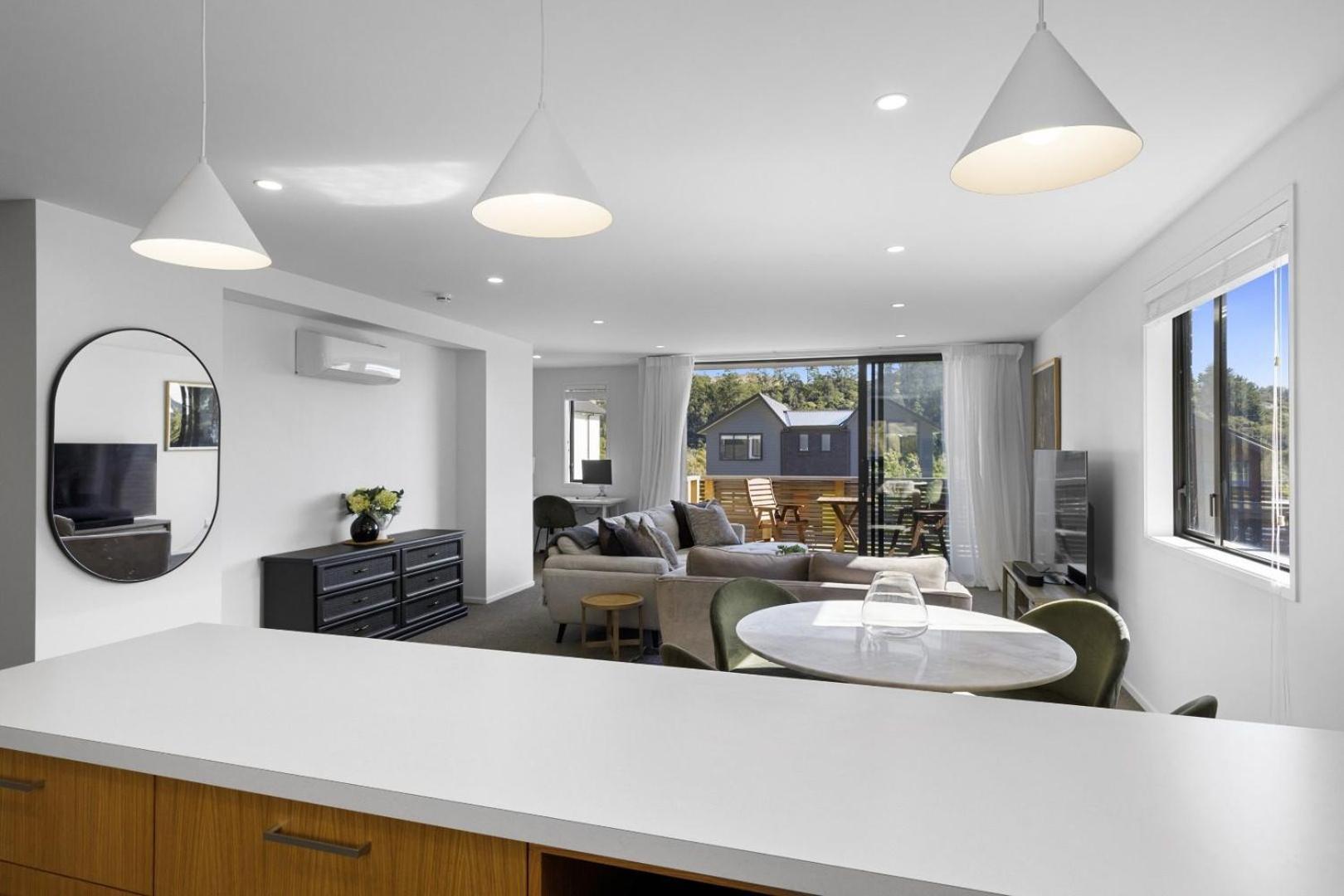 Whitby Townhouse Villa Porirua Eksteriør bilde