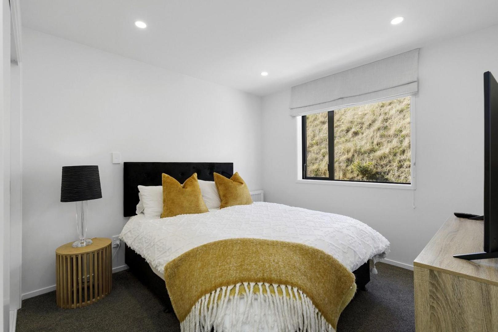 Whitby Townhouse Villa Porirua Eksteriør bilde