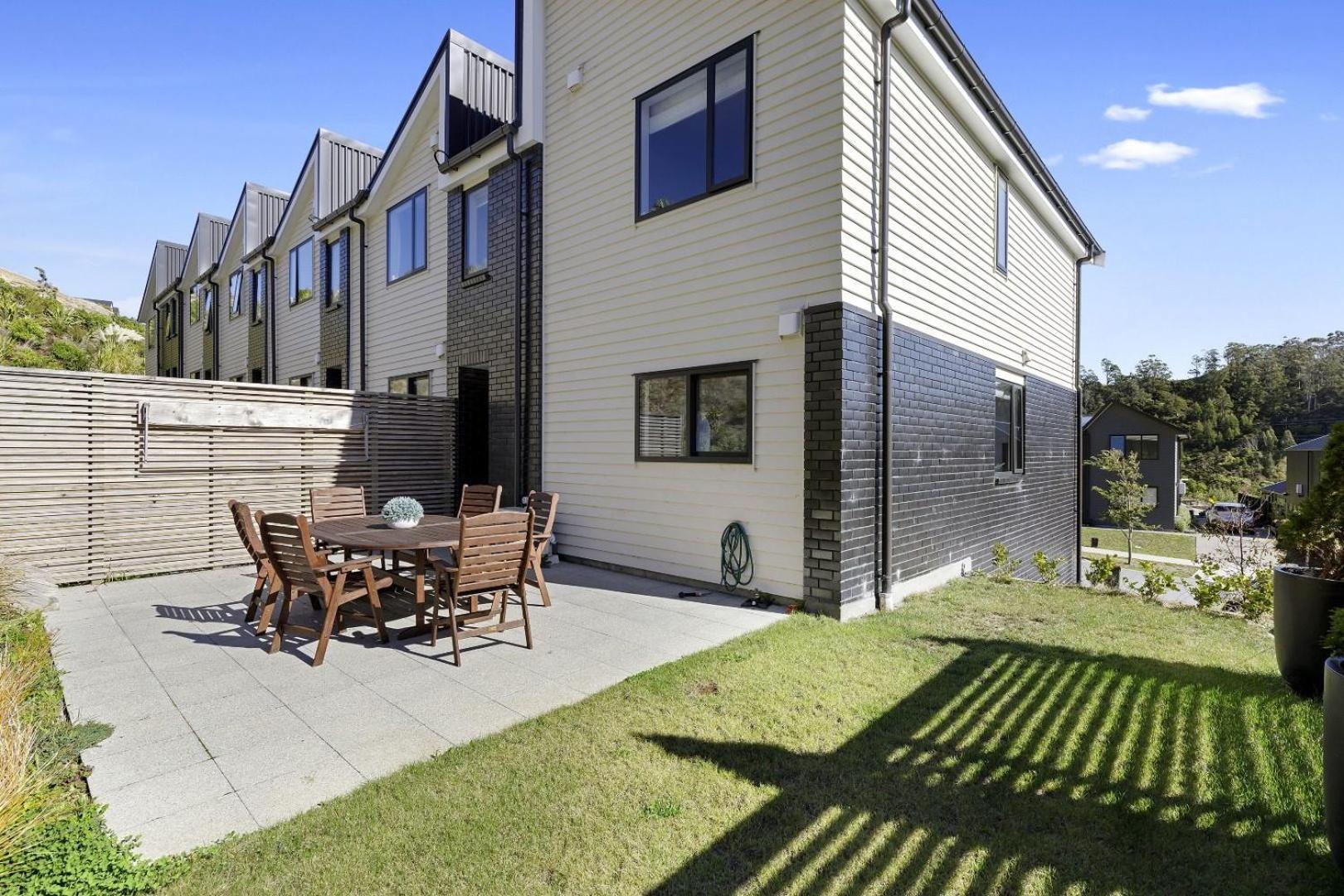 Whitby Townhouse Villa Porirua Eksteriør bilde